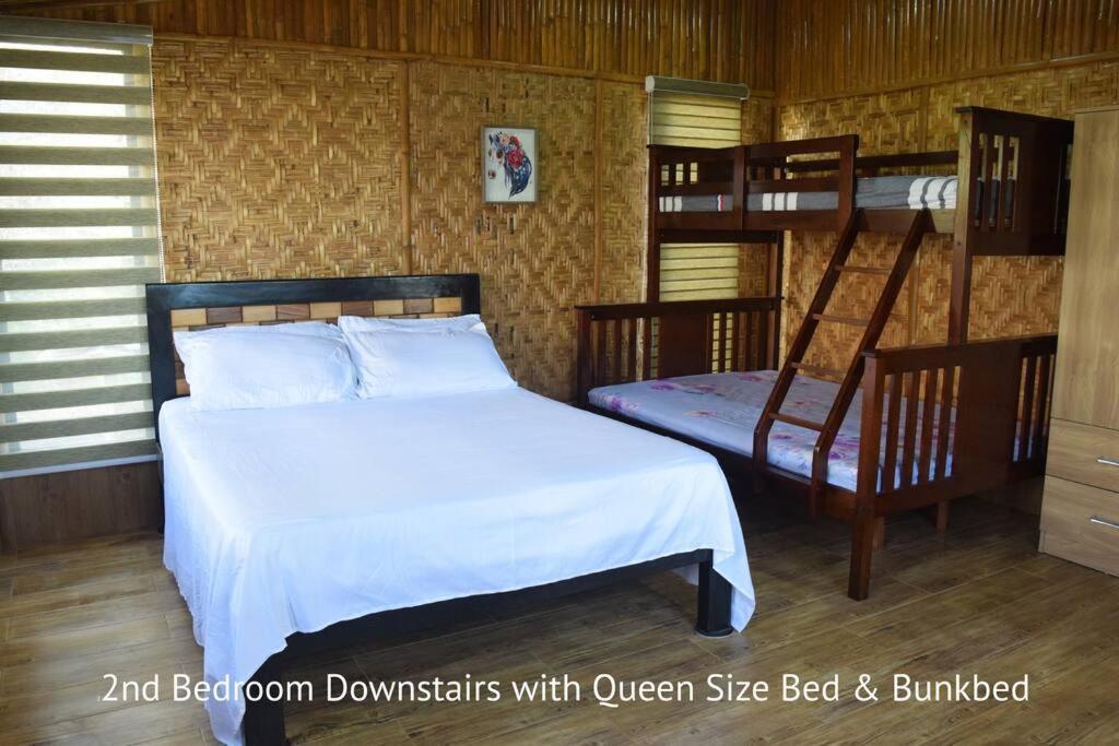 Willa Modern Bahay Kubo In A Farm Near Tagaytay Tagaytay City Zewnętrze zdjęcie