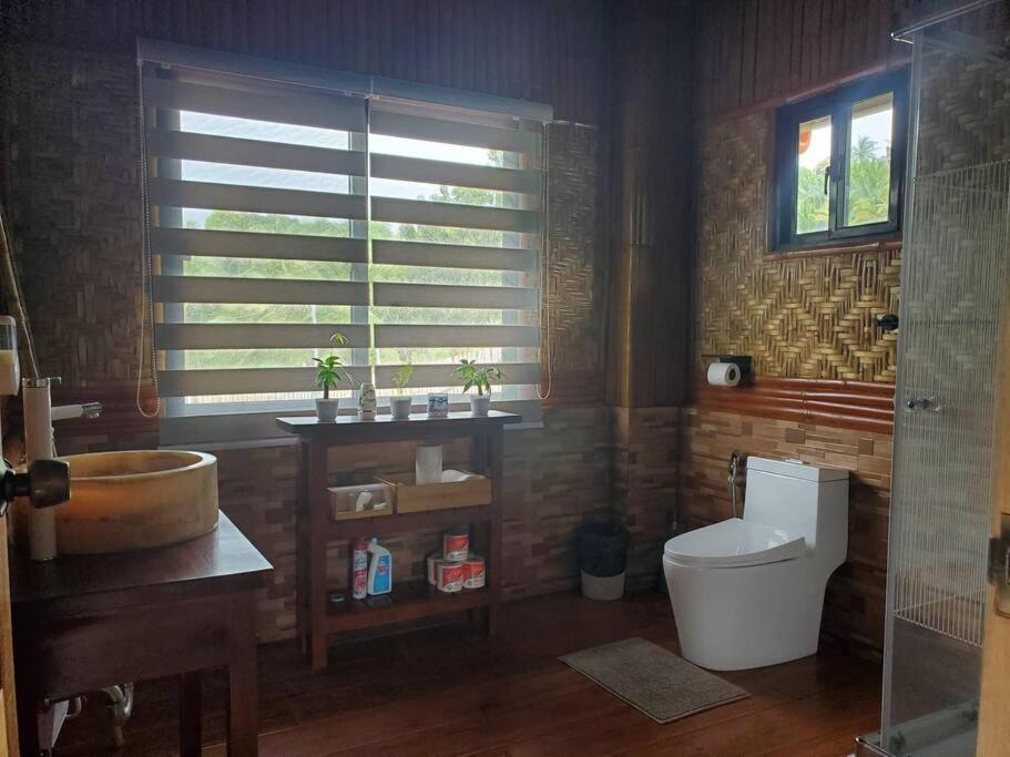 Willa Modern Bahay Kubo In A Farm Near Tagaytay Tagaytay City Zewnętrze zdjęcie