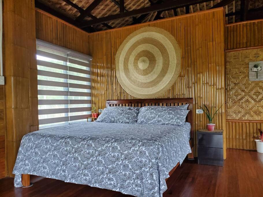 Willa Modern Bahay Kubo In A Farm Near Tagaytay Tagaytay City Zewnętrze zdjęcie